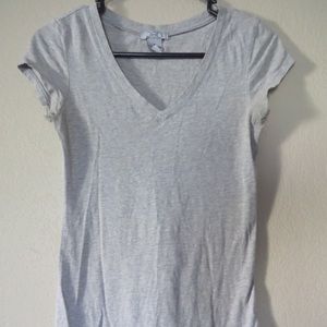Grey v neck tee